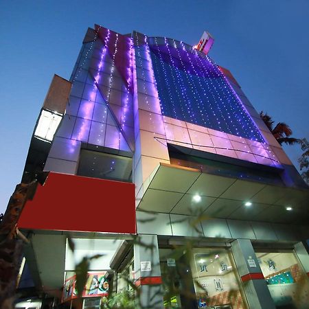 Oyo 4824 Hotel Star Kochi Exterior photo