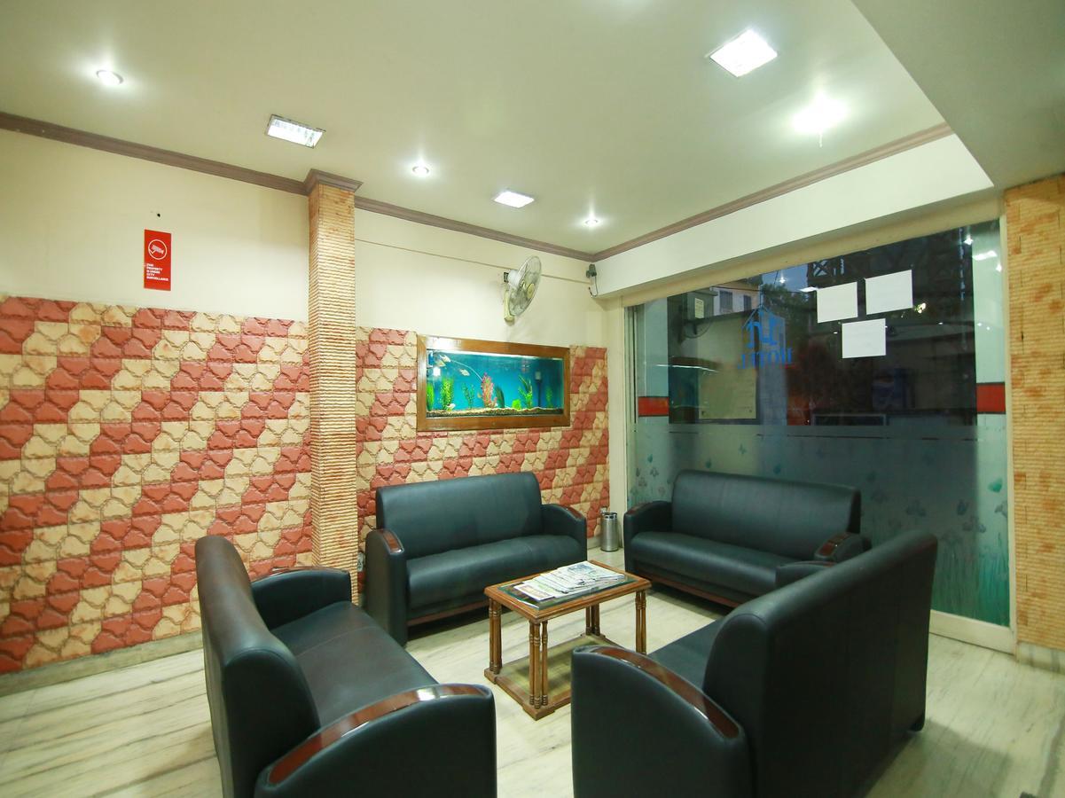 Oyo 4824 Hotel Star Kochi Exterior photo